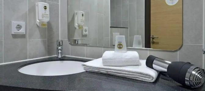 B&B Stuttgart-Neckarhafen - 9