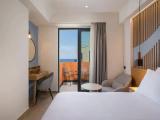 Standard room with pool view
