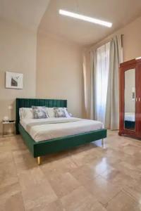 The Rif - Boutique - 84