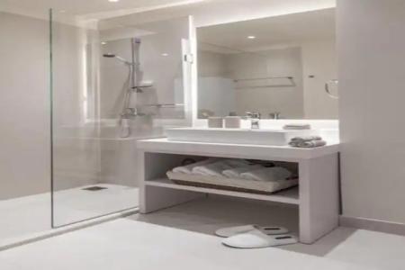 Gallery Suites & Residences - 8