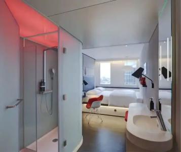 citizenM Paris Champs-Élysées - 2
