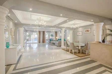 Grand Palace - Adults only 18 years plus - 7