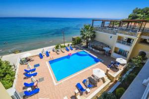 Nefeli Beach - living by the sea, Argasi