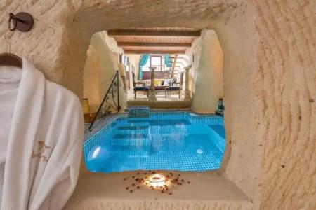 Elysion Cave Suites - 87