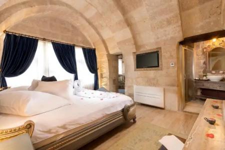 Elysion Cave Suites - 103