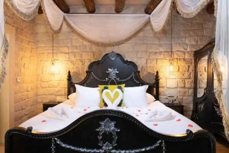 Elysion Cave Suites - 97