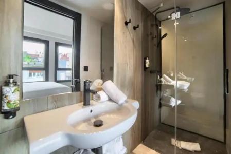 Leonardo Boutique San Sebastián - 36