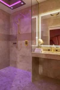 Paris j'Adore & Spa - 53