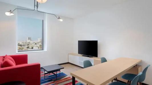 Aloft Al Mina, Dubai - 101