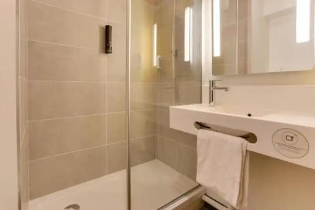 B&B Reims Croix Blandin - 12