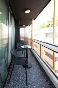 Brown Lighthouse Athens, a member of Browns - 7