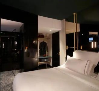 Brown Lighthouse Athens, a member of Browns - 40