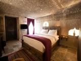 Deluxe Cave with Jacuzzi Double room