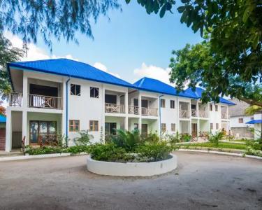 Sunny Palms Beach Bungalows