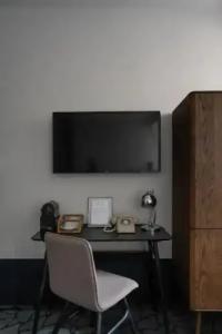 Pavilion & Social Club - 18