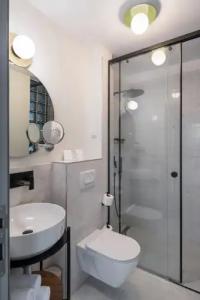 Pavilion & Social Club - 17