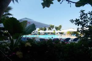 Hotel Mediterrane, Sarande