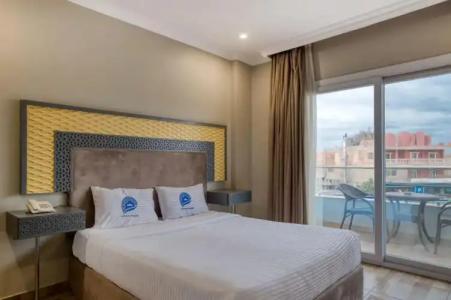 Mamlouk Pyramids - 5