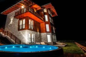 NORTH STORY - Luxury Chalet - Apartments & rooms, Zabljak