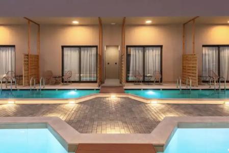 Golden Bee Lifestyle - 15