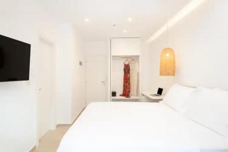 Golden Bee Lifestyle - 80