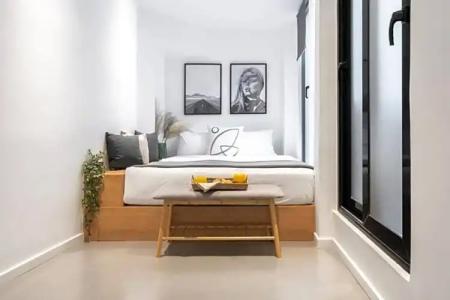 Melo Athens - 55