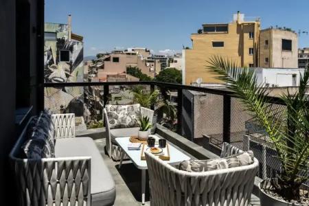Melo Athens - 216