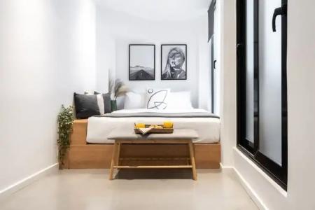 Melo Athens - 48