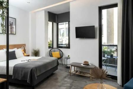 Melo Athens - 121