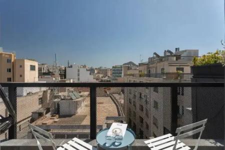 Melo Athens - 17