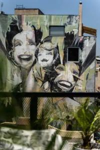 Melo Athens - 18