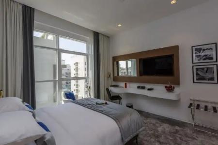 Rose Executive - DWTC - 108