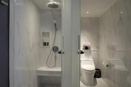 Ayathorn Bangkok - 92