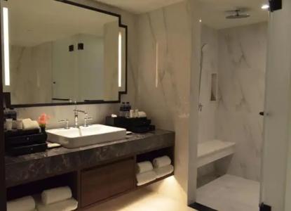 Ayathorn Bangkok - 118