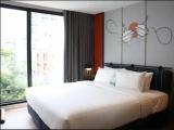 1 Bedroom Double Suite with canal view