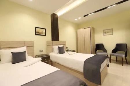 Brothers Pyramids View - 23