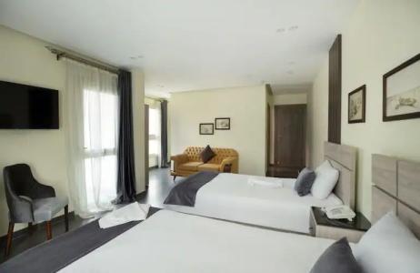 Brothers Pyramids View - 37