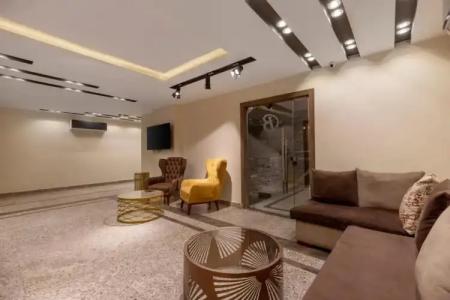 Brothers Pyramids View - 9