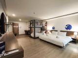 Deluxe Quadruple room