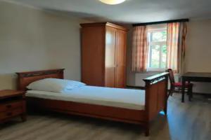 Laddu Gopal Hotel and Restaurant, Wolfsburg
