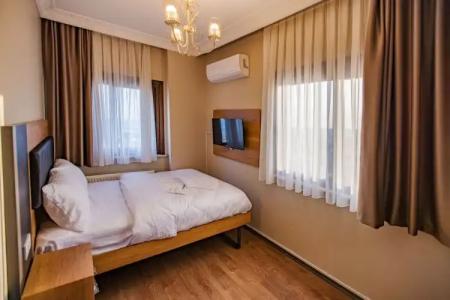 Grand Balyan & Restaurant - 86