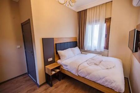 Grand Balyan & Restaurant - 85