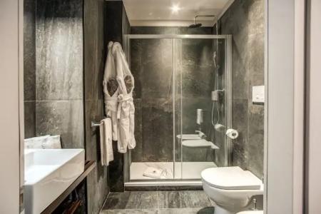 77 Seventy-Seven - Maison D'Art Collection - 85