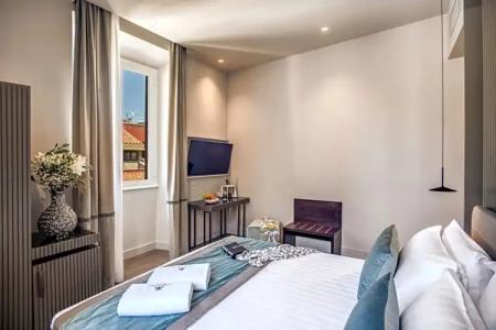 77 Seventy-Seven - Maison D'Art Collection - 79