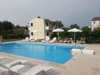 Amelia's Garden - 10