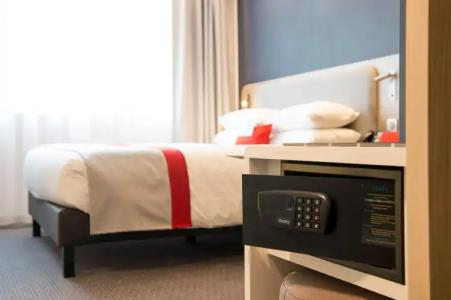 Holiday Inn Paris CDG Airport an IHG - 4