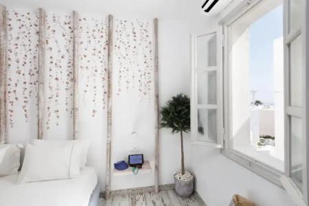 The Museum Project Oia - 25