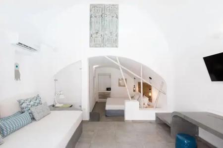 The Museum Project Oia - 13