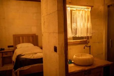 Pome Granate Cave - 27