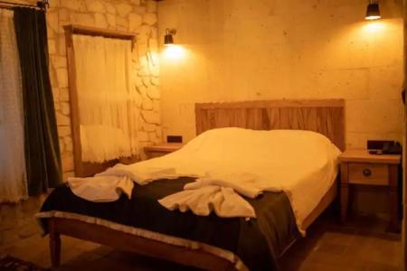 Pome Granate Cave - 35